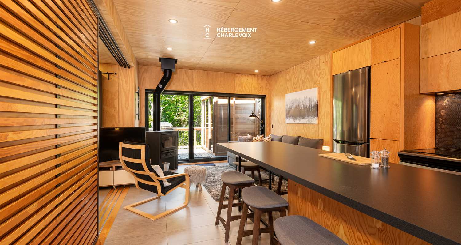 Refuge-4-C - Tini-house at the top the Massif